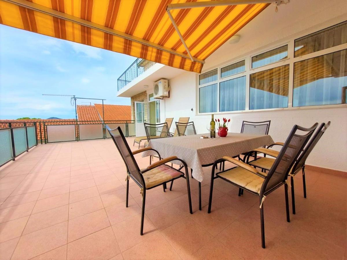 Apartment Big Lasan Vodice Zewnętrze zdjęcie
